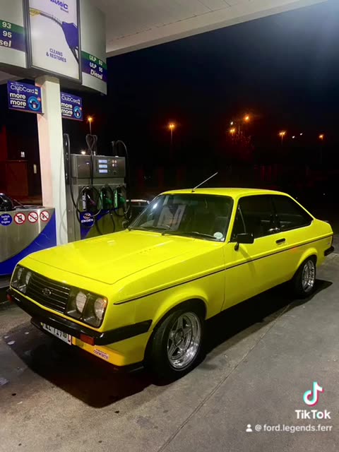 FORD ESCORT RS2000 EARLY MORNING DRIVE