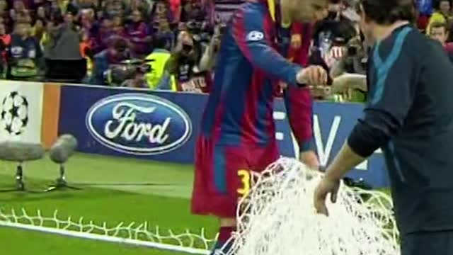 Gerard Piqué - Football Legend