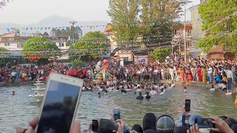 Gahana Khojne Jatra