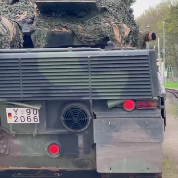 Chock is attached by Leopard tanks