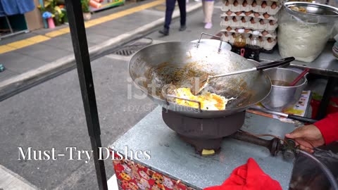 Exploring Bangkok's Best Street Food!