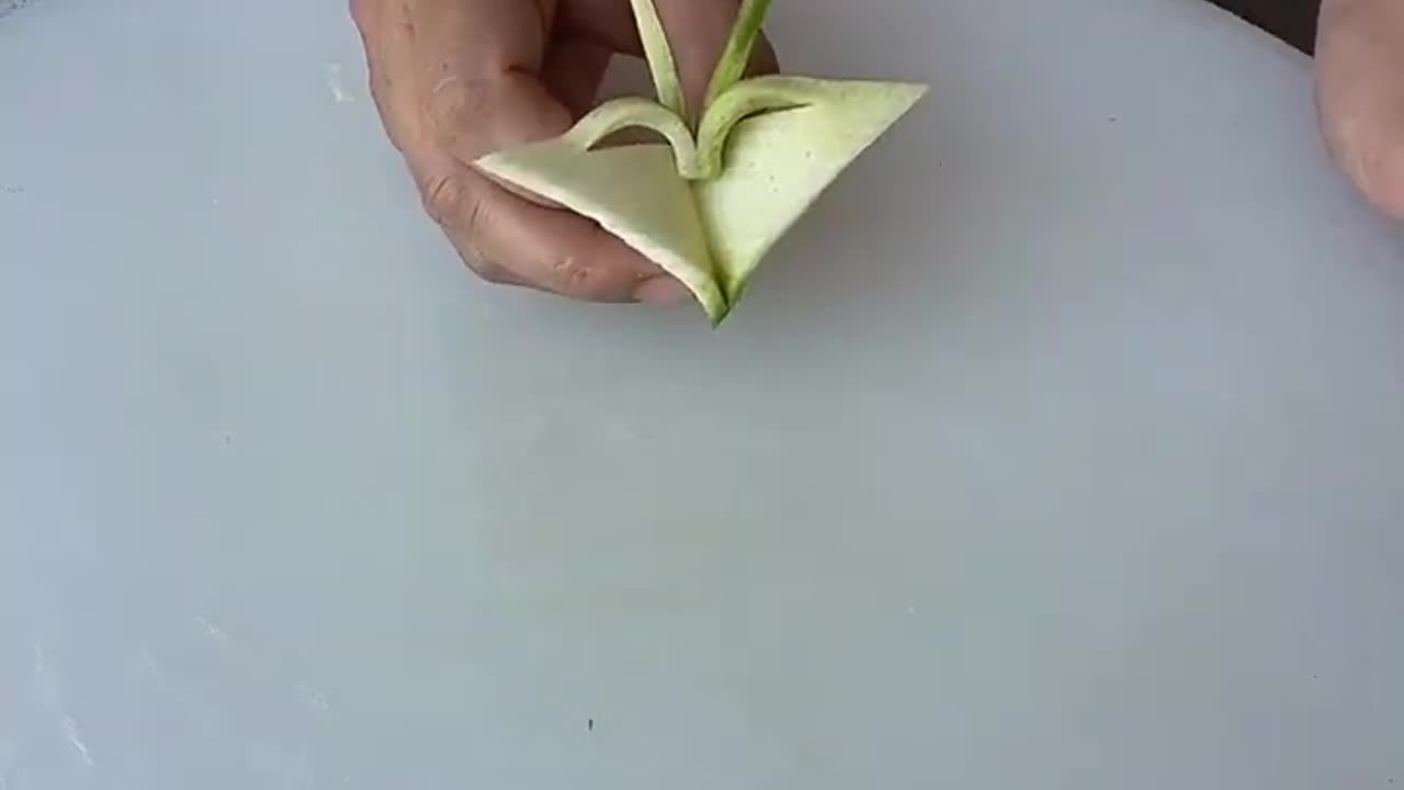 How to Carve Fruit Very Fast and Beauty