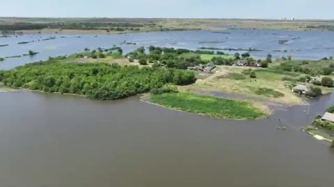 In the village of Novohredneve