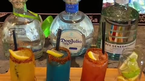 I’m picking Red! 😋🥰🍹