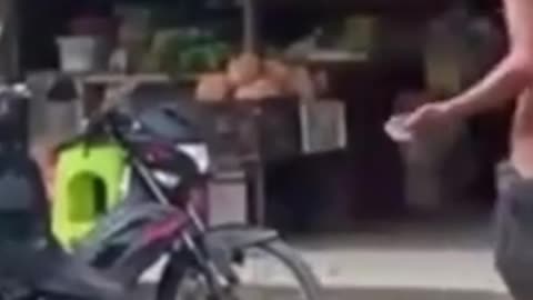 Maluco joga sinuca só na imaginação e impressiona!