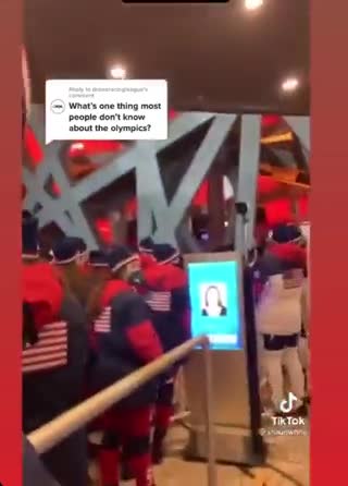 🇨🇳 The new normal at the Chinese Olympics.