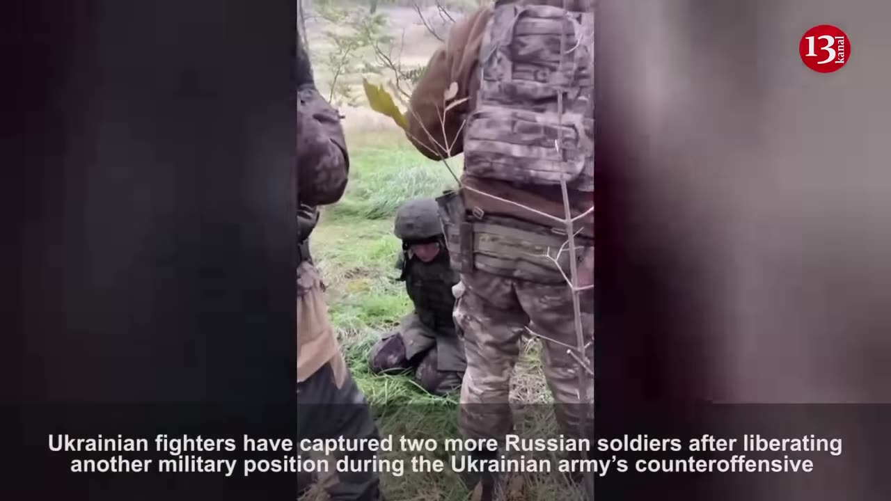 Ukrayna ordusu əks-hücum zamanı növbəti rus əsgərlərini meşədə bu halda əsir aldı