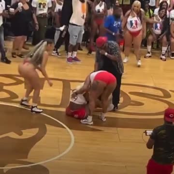 Big booty girl snaps leg on basketball court