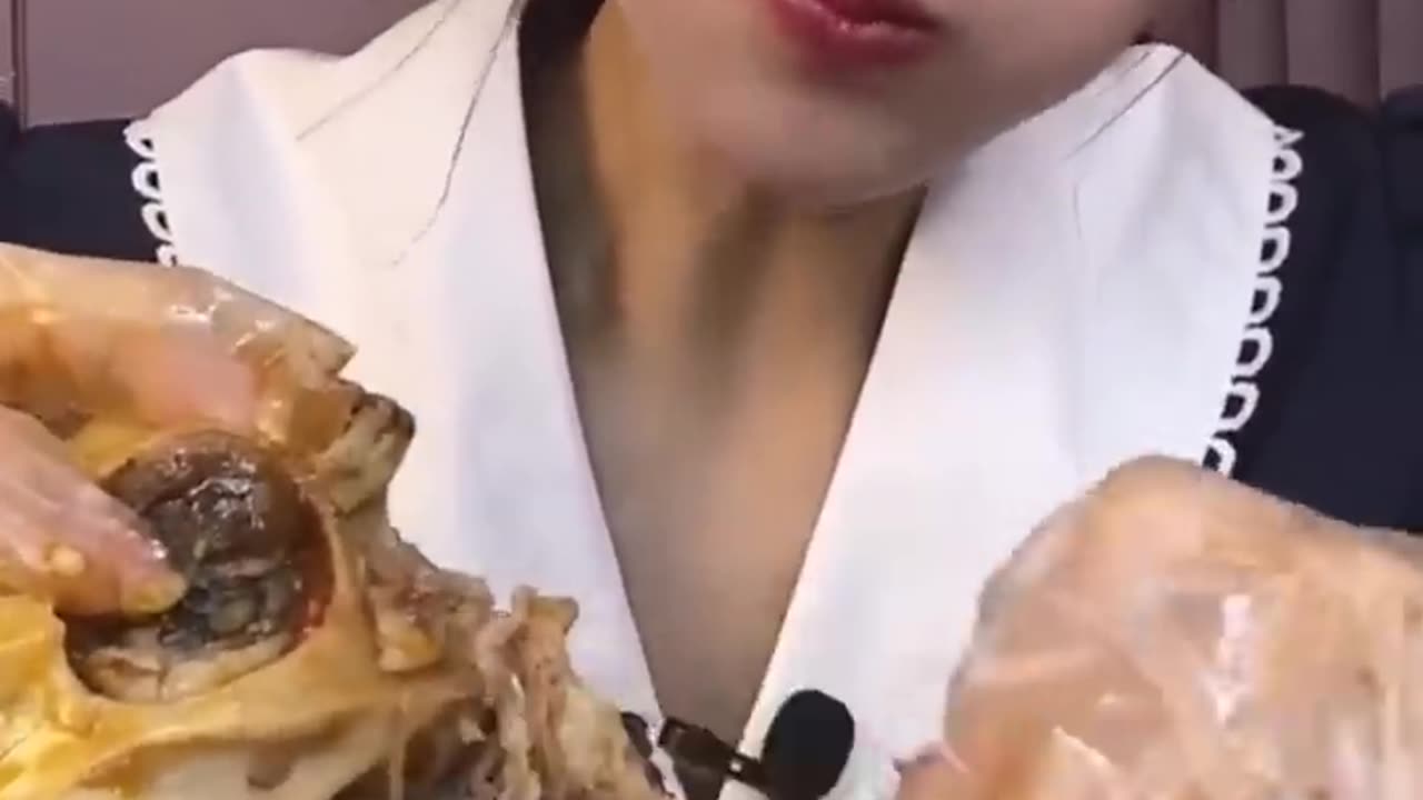 ASMR EATING BIG GOAT HEAD