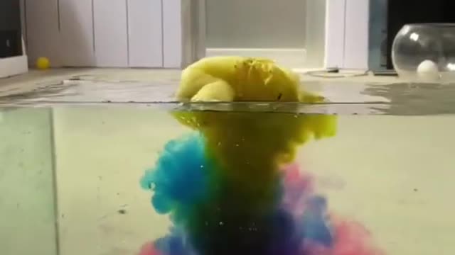 MELTING COTTON CANDY IN WATER