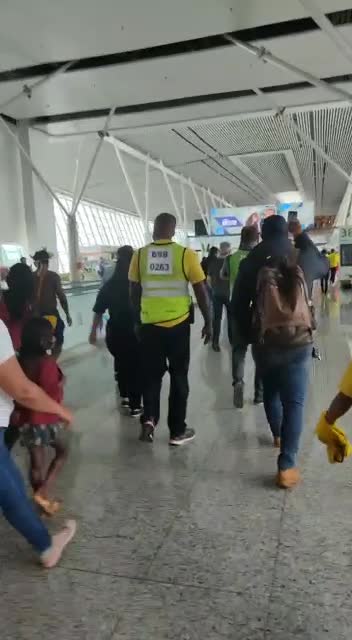 ÍNDIOS EM BRASÍLIA 7