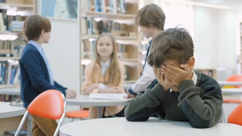 LONELY CHILD RAILAN COSTA Criança solitária Official Music