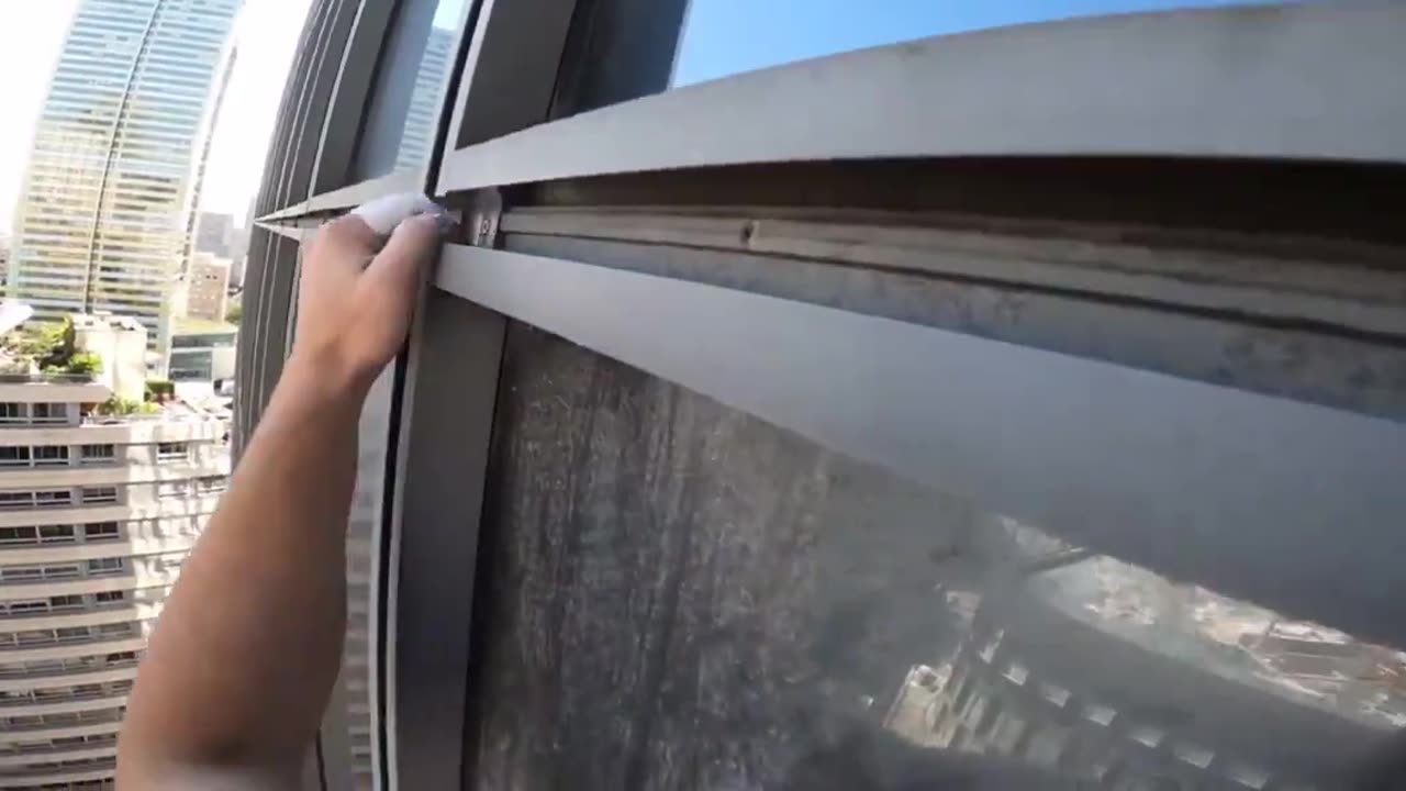 Free Climbing Buildings