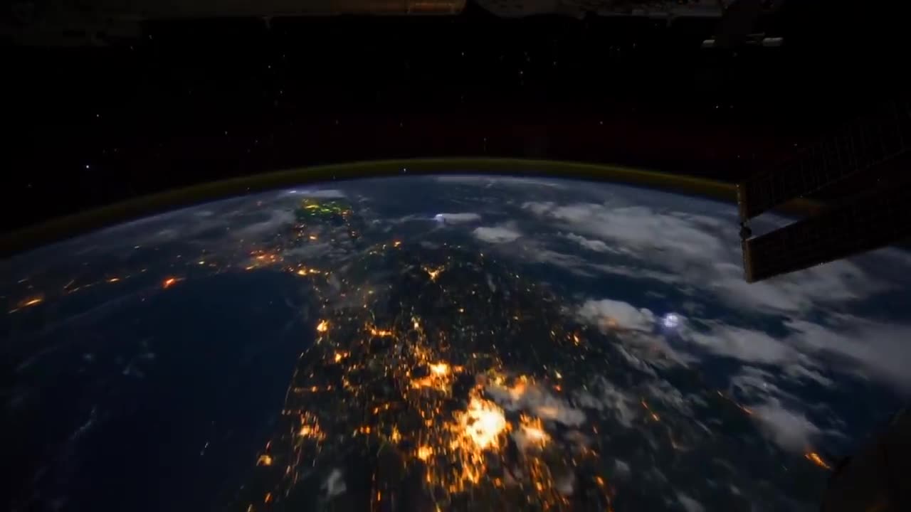 All Alone in the Night - Time-lapse footage of the Earth as seen from the ISS