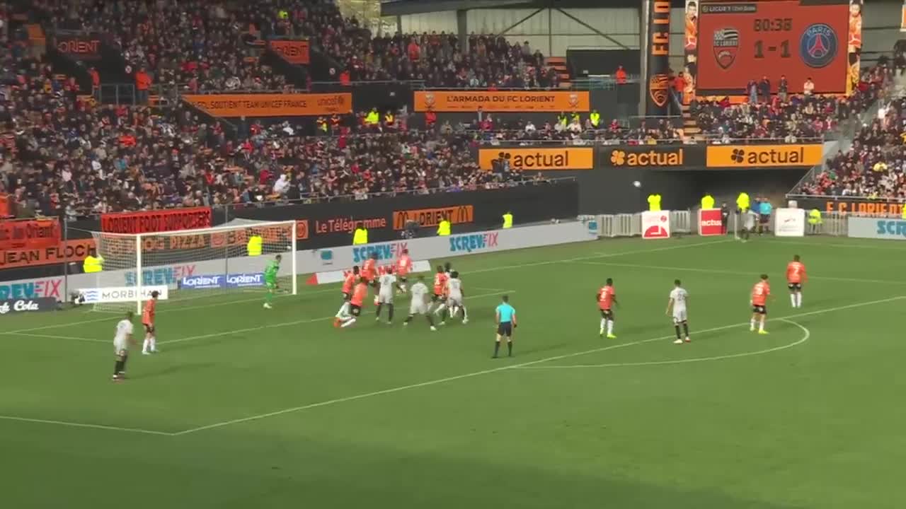 FC LORIENT - PARIS SAINT-GERMAIN (1 - 2) - Highlights - (FCL - PSG) / 2022-2023