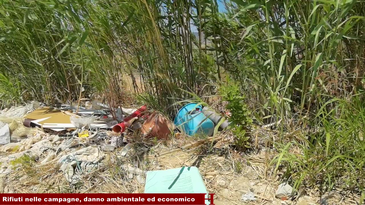 Rifiuti nelle campagne,il danno ambientale ed economico al Made in Italy DOCUMENTARIO Parte dei rifiuti viene sotterrata in cave abusive,già oggetto di reati ambientali.Nel nord Italia è stato accertato lo smaltimento di fanghi tossici come fertilizzant