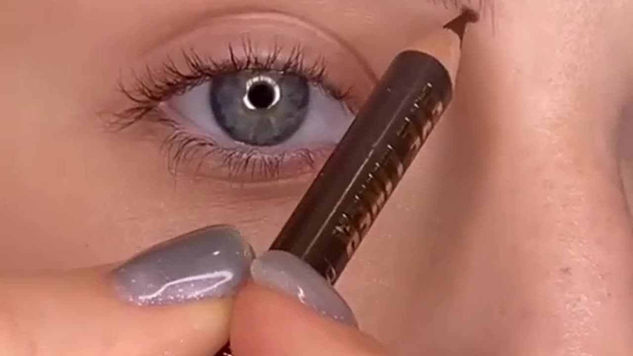 Eyes makeup video