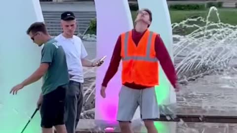 How would you react😳😇