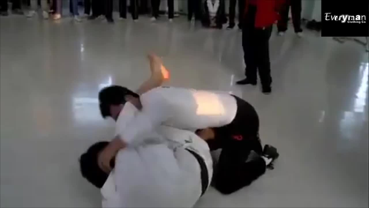 FINALLY ACTUALLY GOOD Wing Chun Ding Hao vs Karate Real Fight!