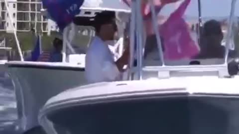 America Loves Trump!!