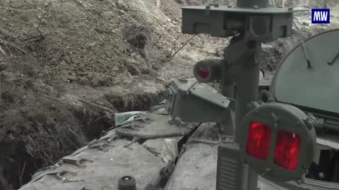 Watch Russian tankmen in action