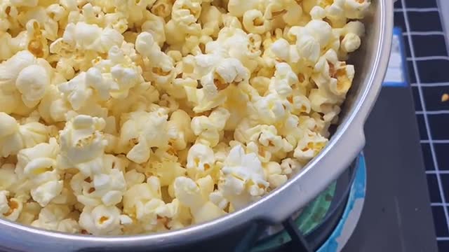 Ever try making your own popcorn at home