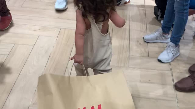 Clothing Store Employee Accidentally Knocks Child Over