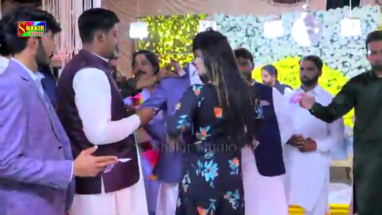 Kuriyan_Gallan_Hin_Masooma_Jaan_New_Dance_2023___Saraiki_Viral_Song)