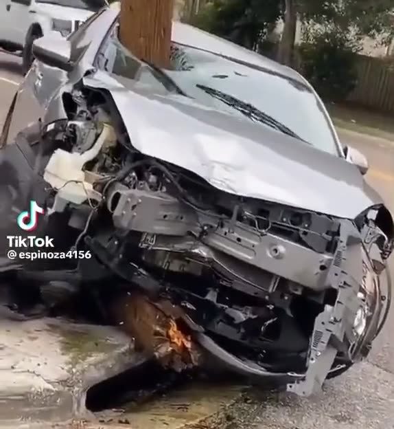 Possibly another "Glitch" in the Matrix??