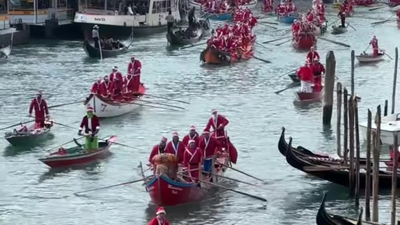 Santa Claus Water Parade, Venice, Italy