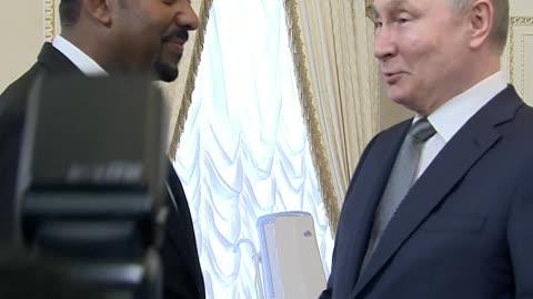Vladímir Putin recibe al primer ministro etíope en Rusia