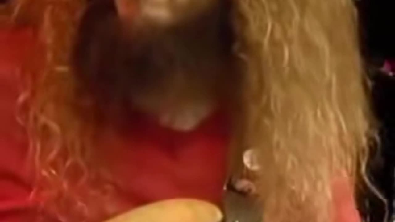 Guthrie Govan is a guitar god 🎸