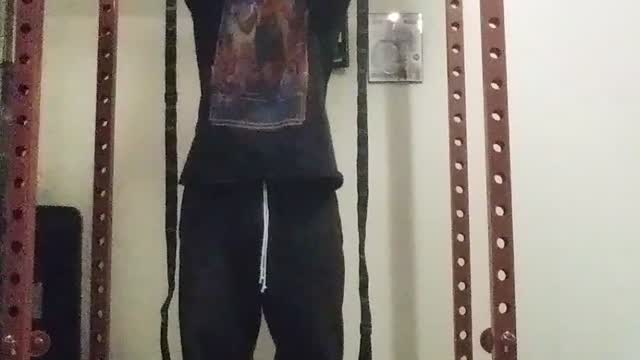 Thumb pull ups