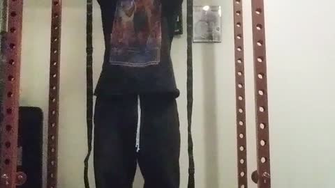 Thumb pull ups