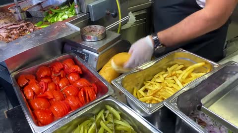 Don't watch this video if you're on a diet! I want to eat this doner right through the screen!