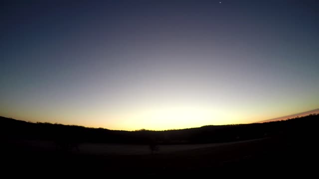 Sun Rise 11 19 22 15f/-9c