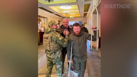 HUNGER GAMES - RUSSIAN SOLDIERS ARE SURRENDERING WITHOUT FOOD AND WATER || 2022