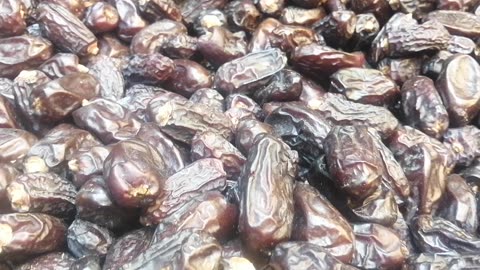 New madina dates, fresh dates of madina Saudi Arabia, the madinah dates, rumble, youtube, snnnature