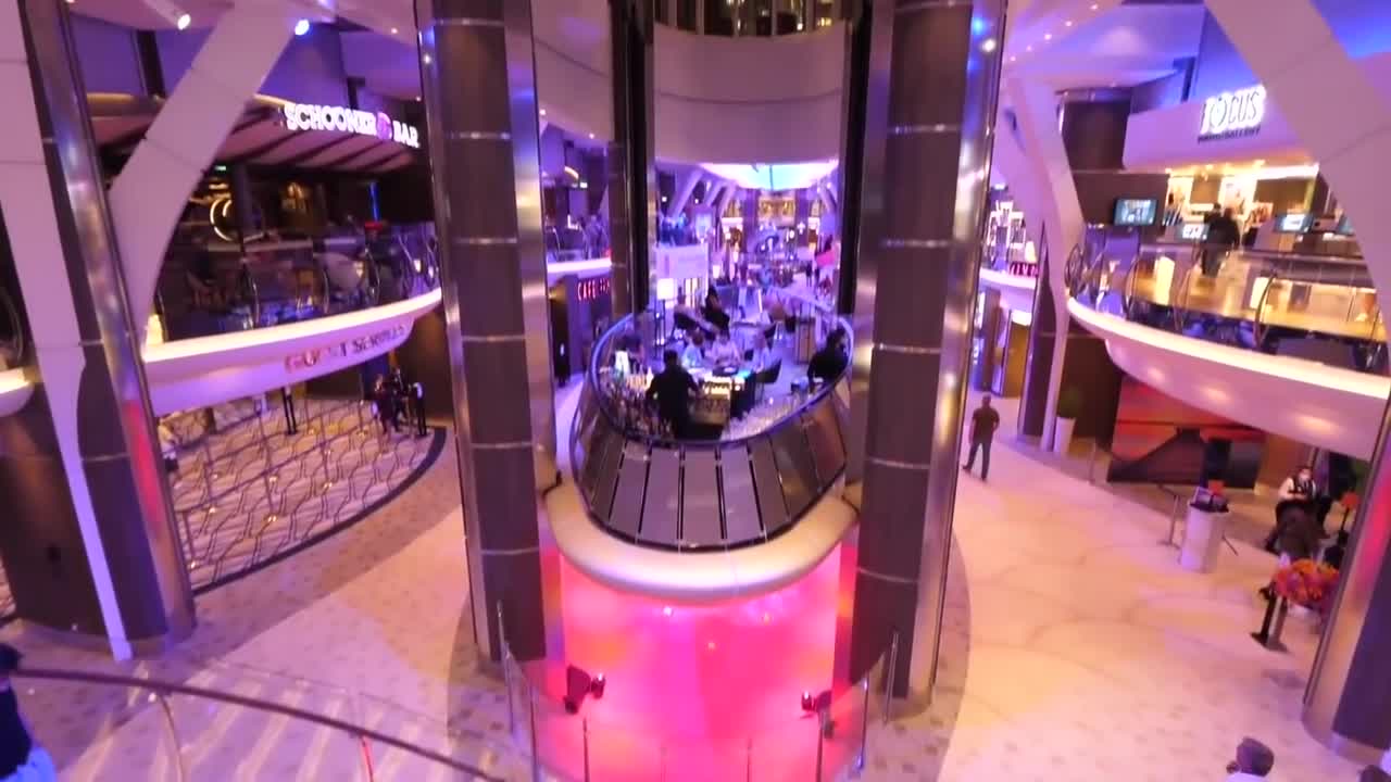 FIRST CLASS on WORLD’S LARGEST CRUISE SHIP