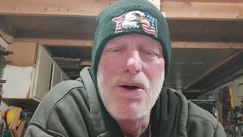 Neil Young VS Joe Rogan.