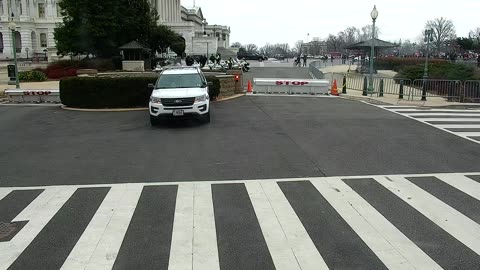 0687USCG00K25SouthBarricadePlaza_2021-01-06_12h40min01s267ms.mp4