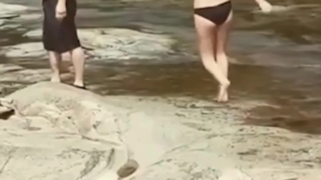 The end 😂😂😂 #viral #shorts #reels #fails #funny #fail #mmvfunny