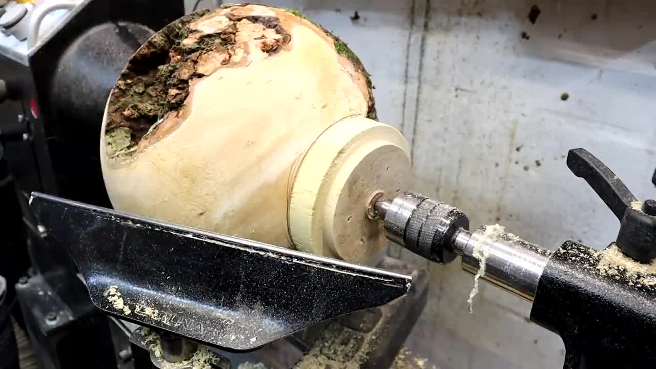 Woodturning - Planet Lamp