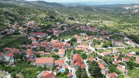 CINEMATIC - DJI MINI 3PRO ON BRAC ISLAND - TOWN OF NEREZISCA