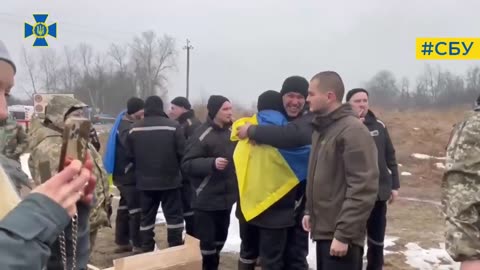 Ексклюзивне відео від СБУ! Повернення 130 українців з полону Росії