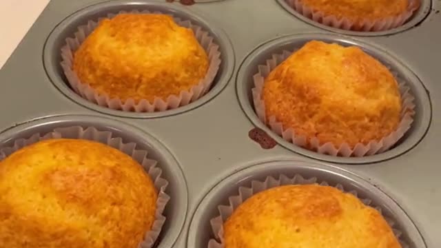 Cornbread cupcakes 😳