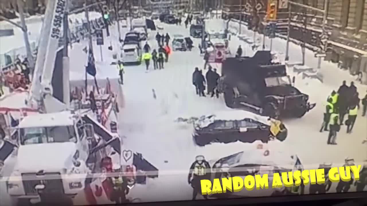 COWARDLY 🇨🇦 CANADIAN 🇨🇦 POLICE ASSUALT PEACEFUL PROTESTER FOR HEALTH