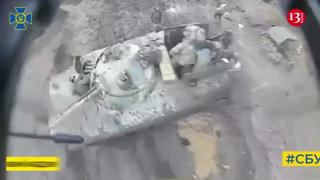 Russians who were preparing to attack with armored vehicles, were made to REGRET by kamikadze drones