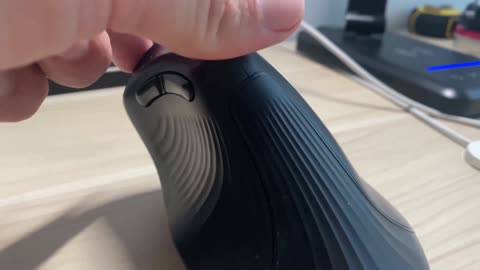 Vertical Mouse Wireless Bluetooth5.0 2.4G Ergonomic