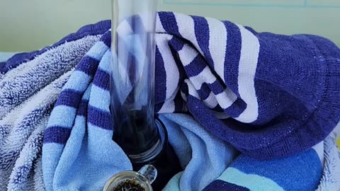 How to secure bong at pool😁💙🩵💦💨